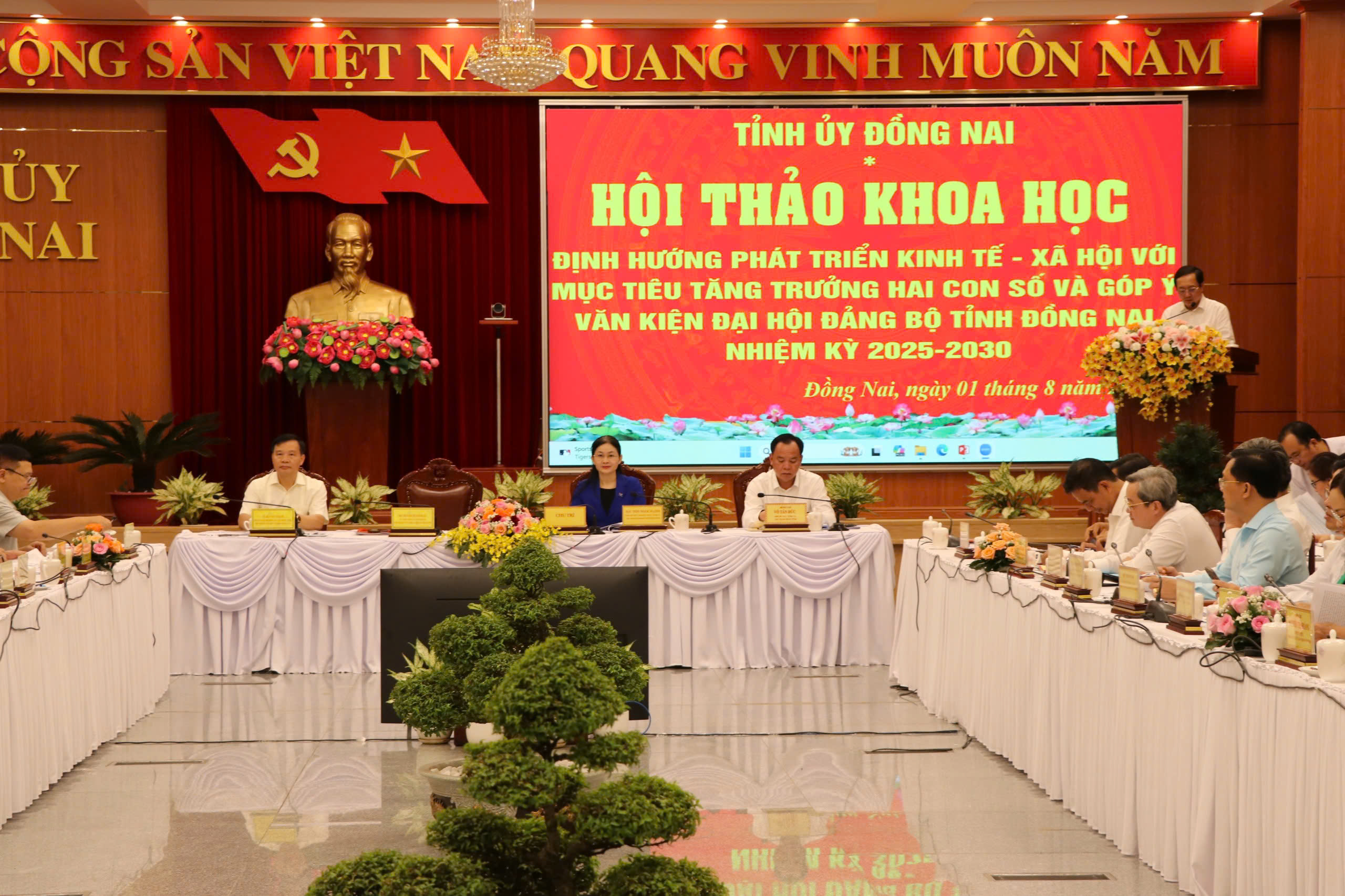 Quang canh HT.jpg
